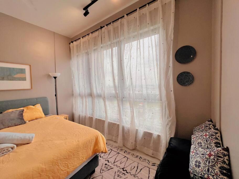 7 Pax Family Connecting Room D'Sara, Direct Link Mrt Kampung Selamat, Near Sungai Buloh & Thomson Hospital 莎阿南 外观 照片