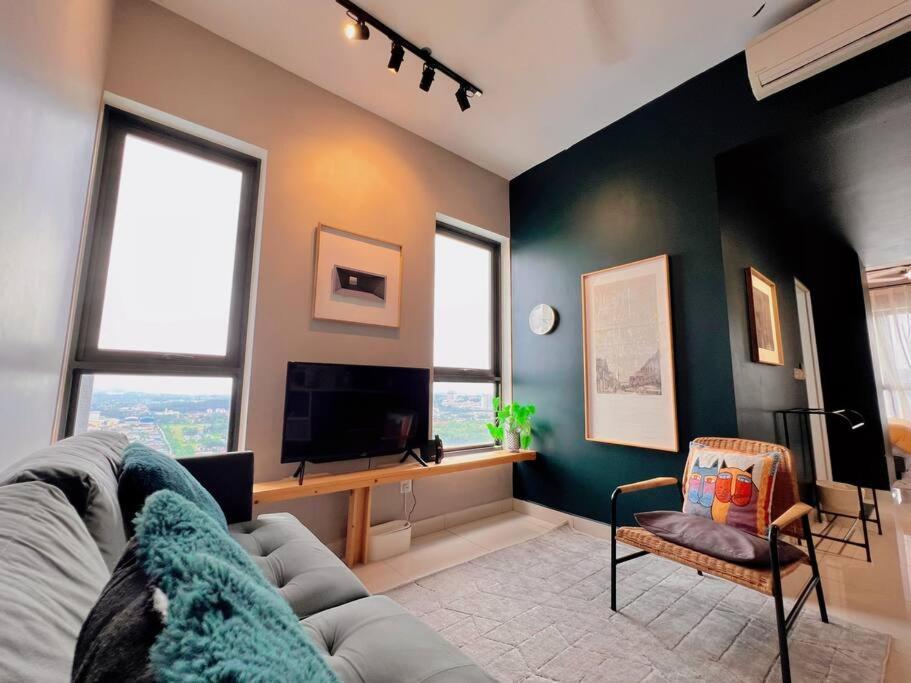 7 Pax Family Connecting Room D'Sara, Direct Link Mrt Kampung Selamat, Near Sungai Buloh & Thomson Hospital 莎阿南 外观 照片